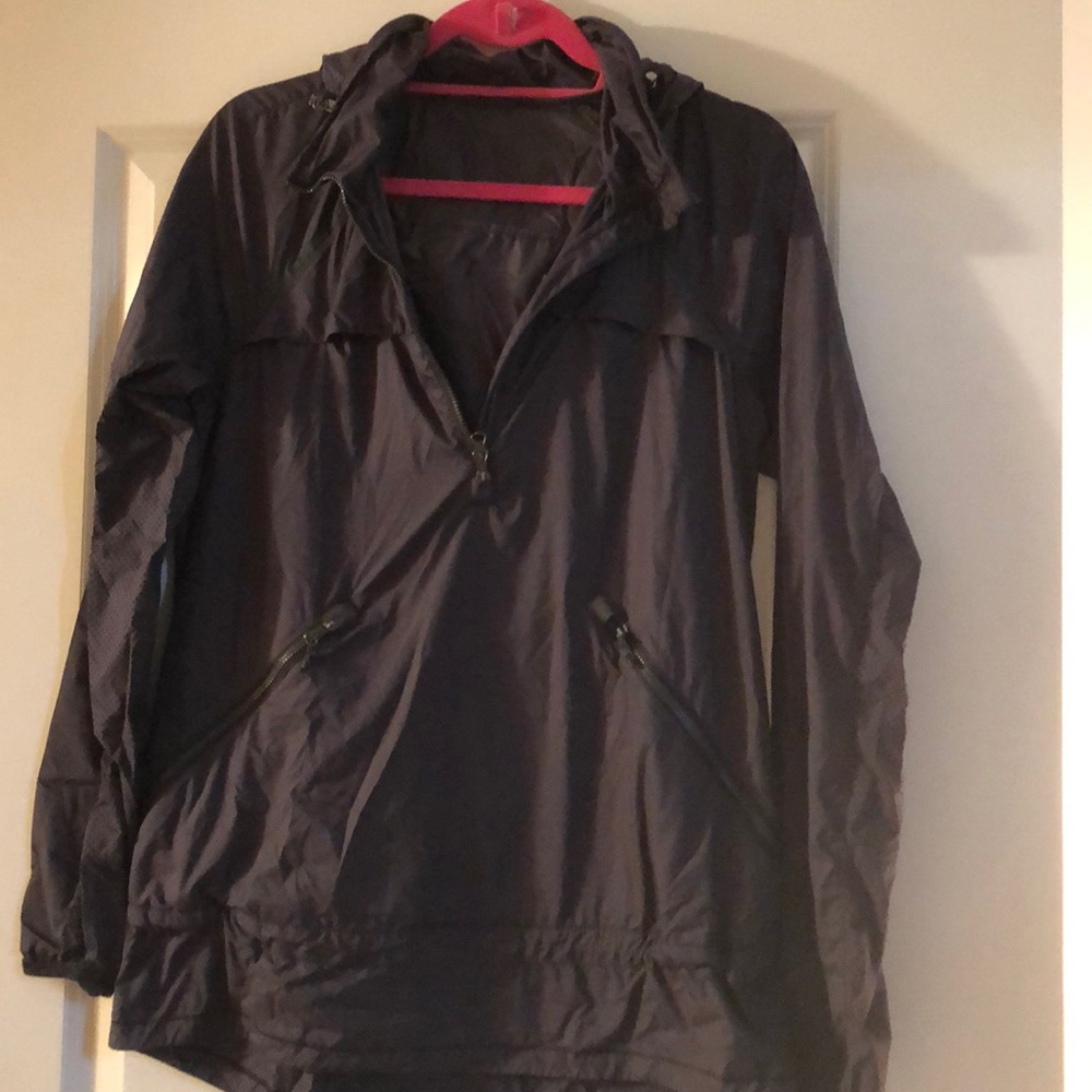 Lululemon wind breaker